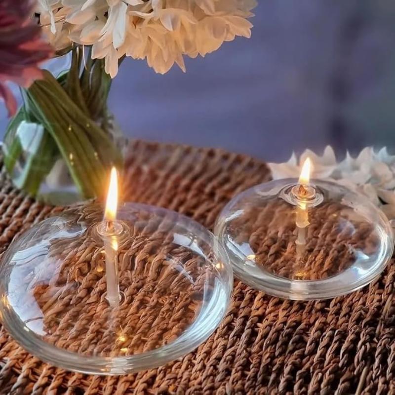 Decorative oil candle with a long-lasting flame, perfect for creating a warm glow.