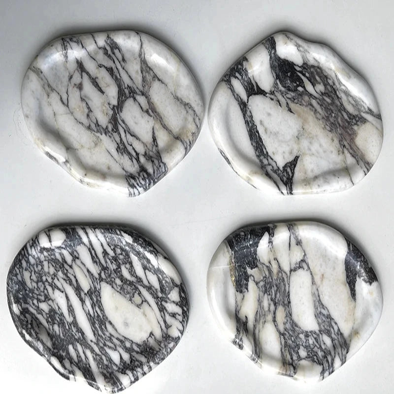 Luxurious Calacatta Tray with high-quality marble design, perfect for a modern, chic look.