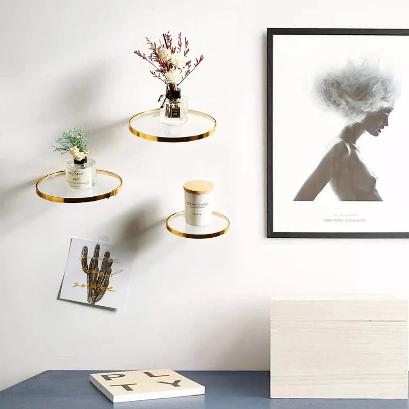 Clear glass floating shelf with a clean, contemporary design to showcase your favorite items.