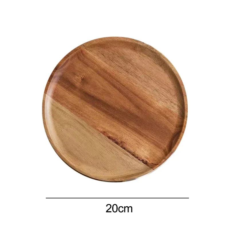 A round wooden plate with a diagonal two-toned grain pattern, and its diameter of 20 cm indicated below it.