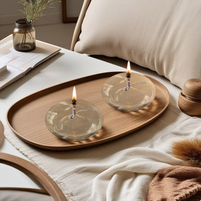 Modern oil candle with a timeless design, ideal for dinner tables or relaxing evenings.