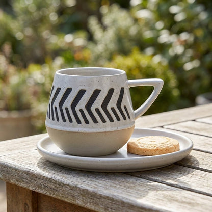 Black and White Coffee Cups