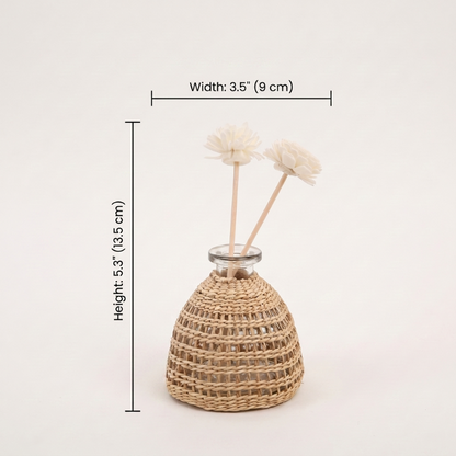 Glass vase with woven rattan dimensions graphic on white background