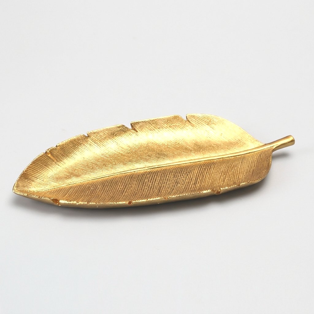 Gold leaf tray product photo showing its full leaf shape and vein texture