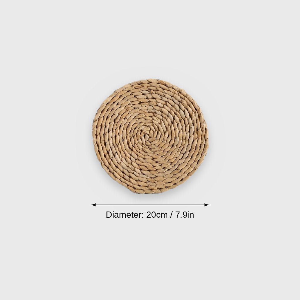 Dimensions graphic of a flat golden-tan coiled woven wall basket labeled Diameter 20cm / 7.9in