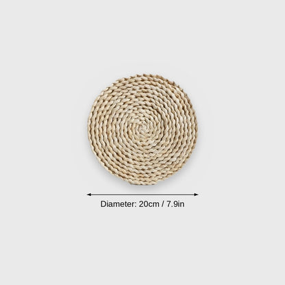 Dimensions graphic of a flat pale cream coiled seagrass wall basket labeled Diameter 20cm / 7.9in