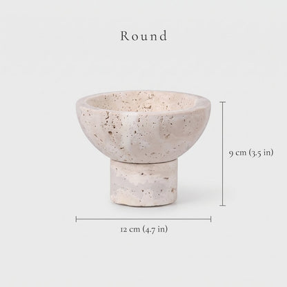 Dimensions graphic of a round pale stone pedestal bowl, width 12 cm or 4.7 in and height 9 cm or 3.5 in