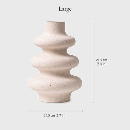 Dimensions graphic of the large cream rippled ceramic vase, height 21.5 cm or 8.5 in and width 14.5 cm or 5.7 in
